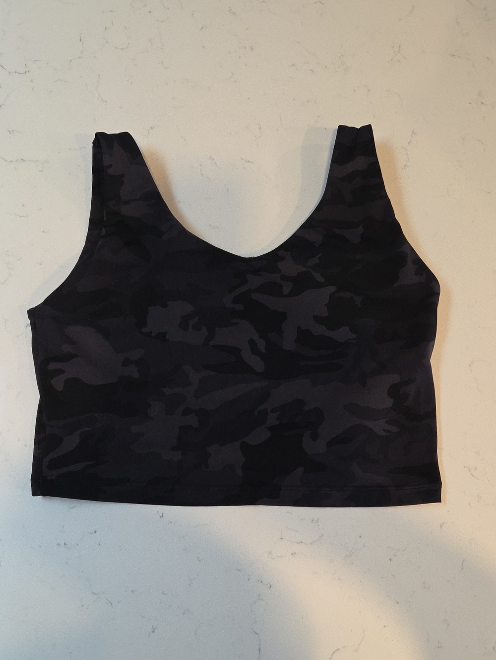 The 'Iwa Company Black Active Tank Top Size Medium